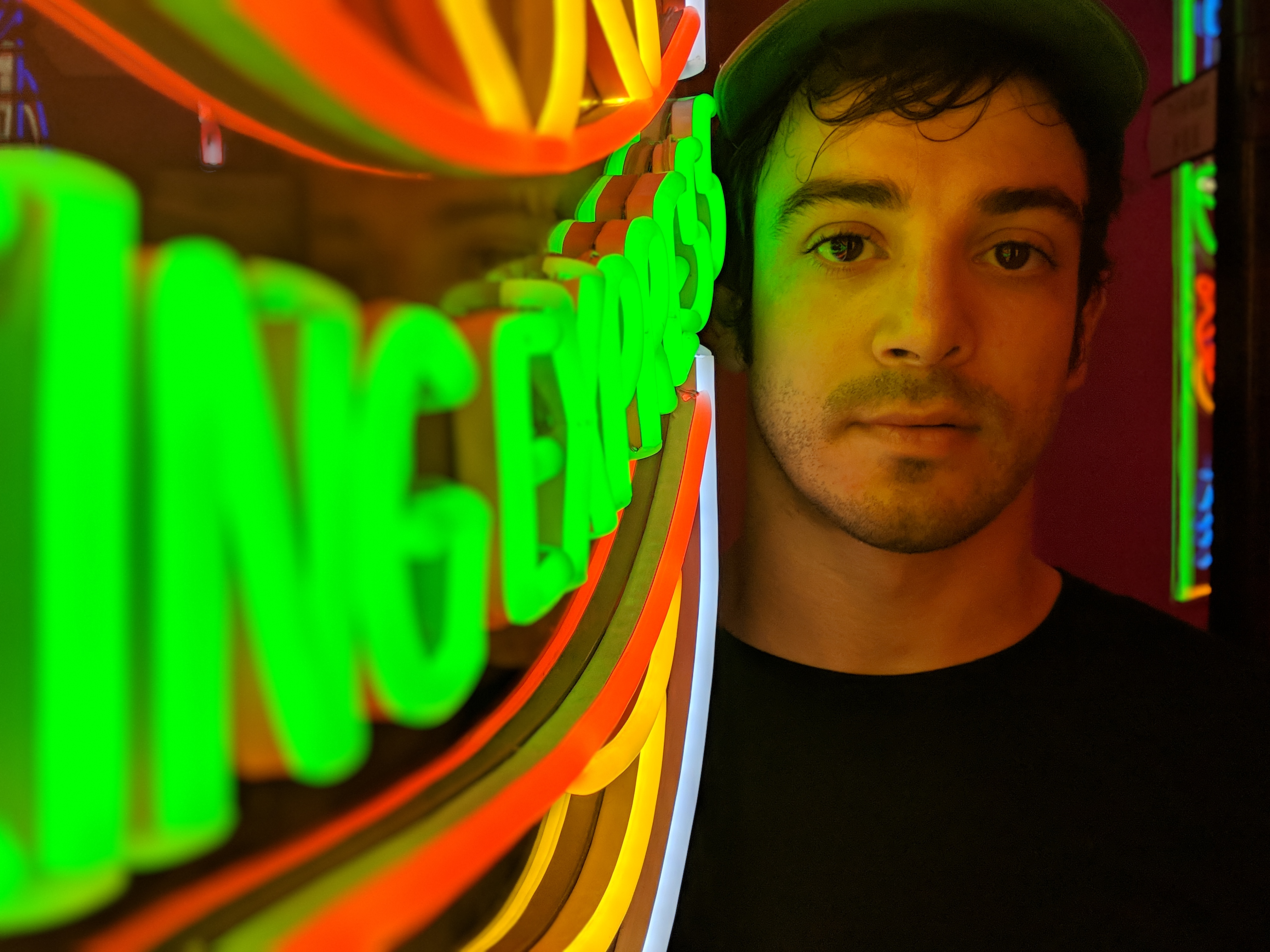 img-placeholder